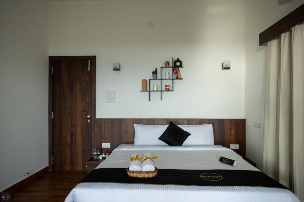 Reunion Ocean Manor - Beach House Udupi Bagian luar foto