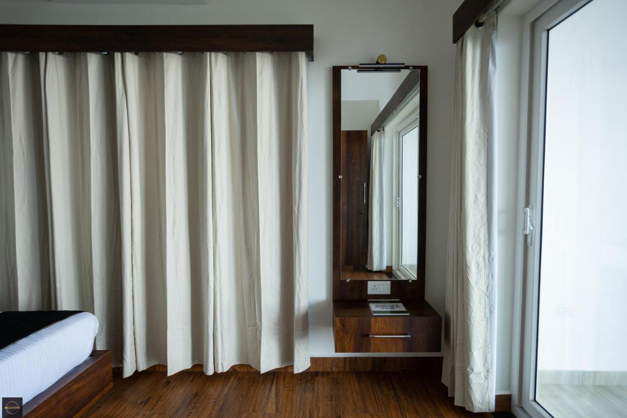 Reunion Ocean Manor - Beach House Udupi Bagian luar foto