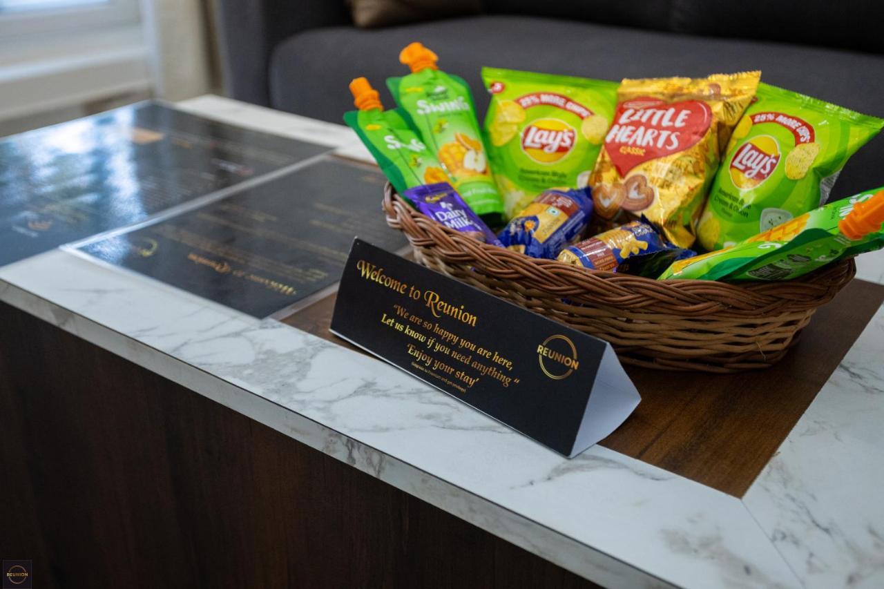 Reunion Ocean Manor - Beach House Udupi Bagian luar foto