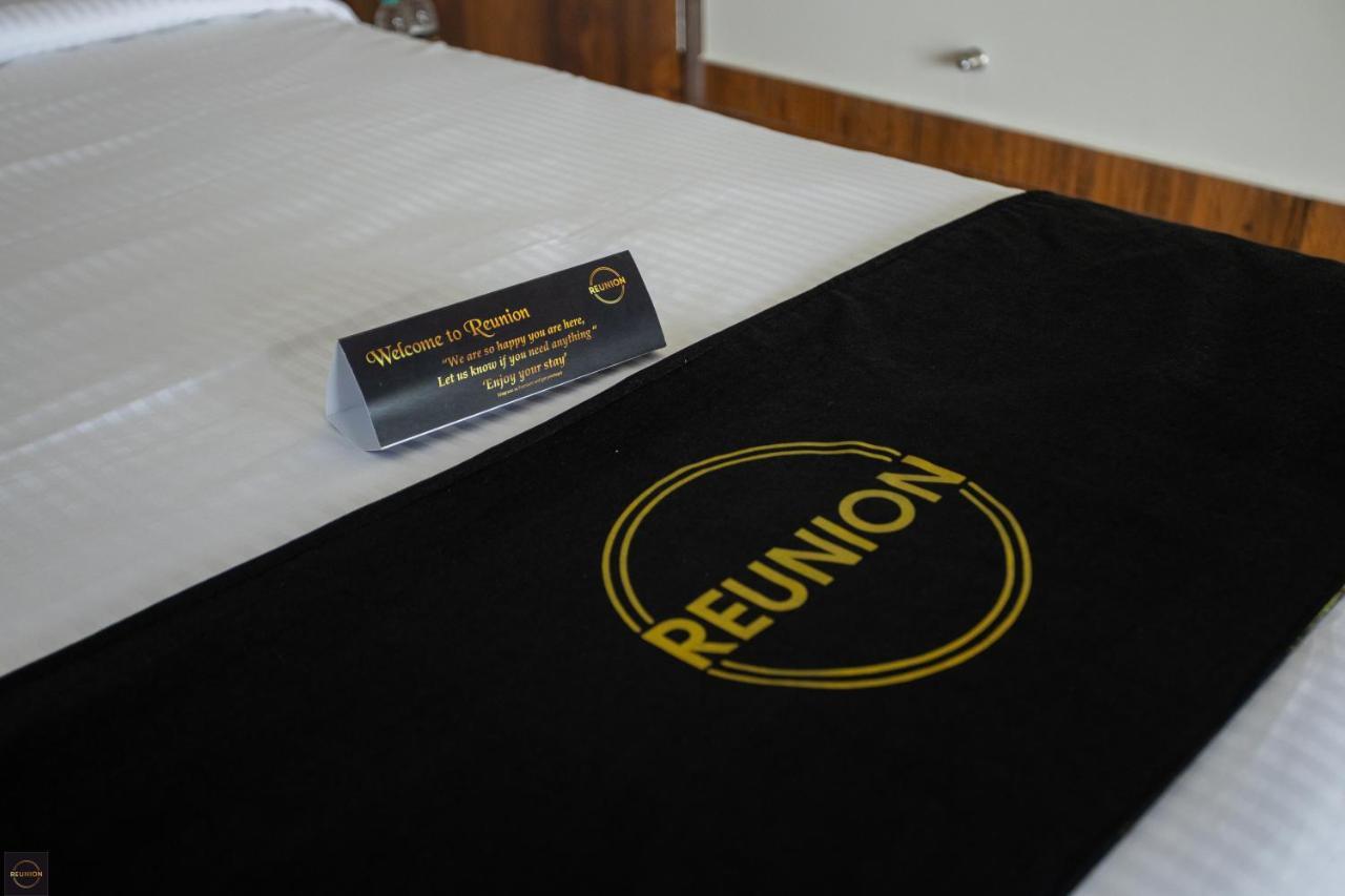 Reunion Ocean Manor - Beach House Udupi Bagian luar foto