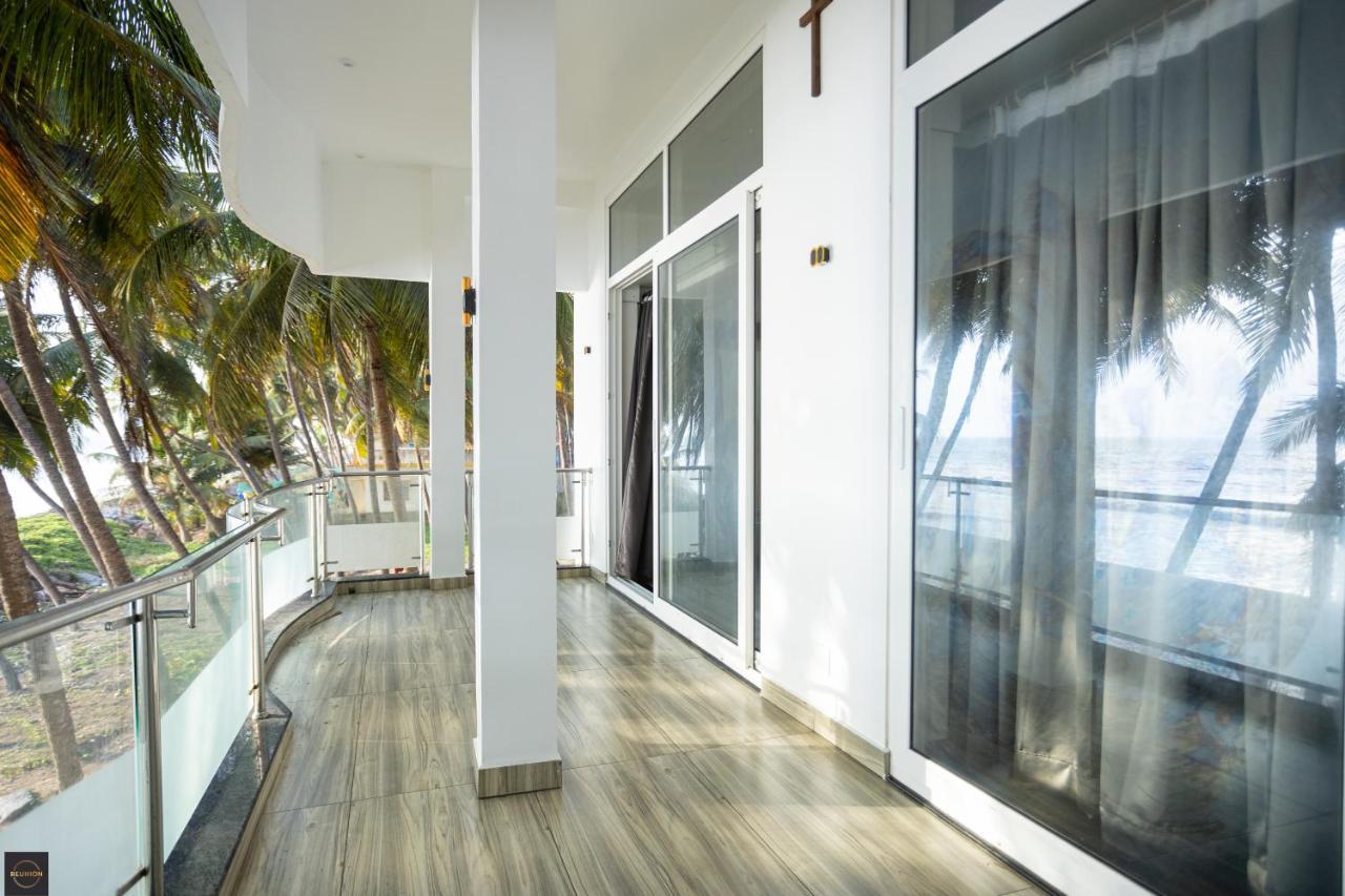 Reunion Ocean Manor - Beach House Udupi Bagian luar foto