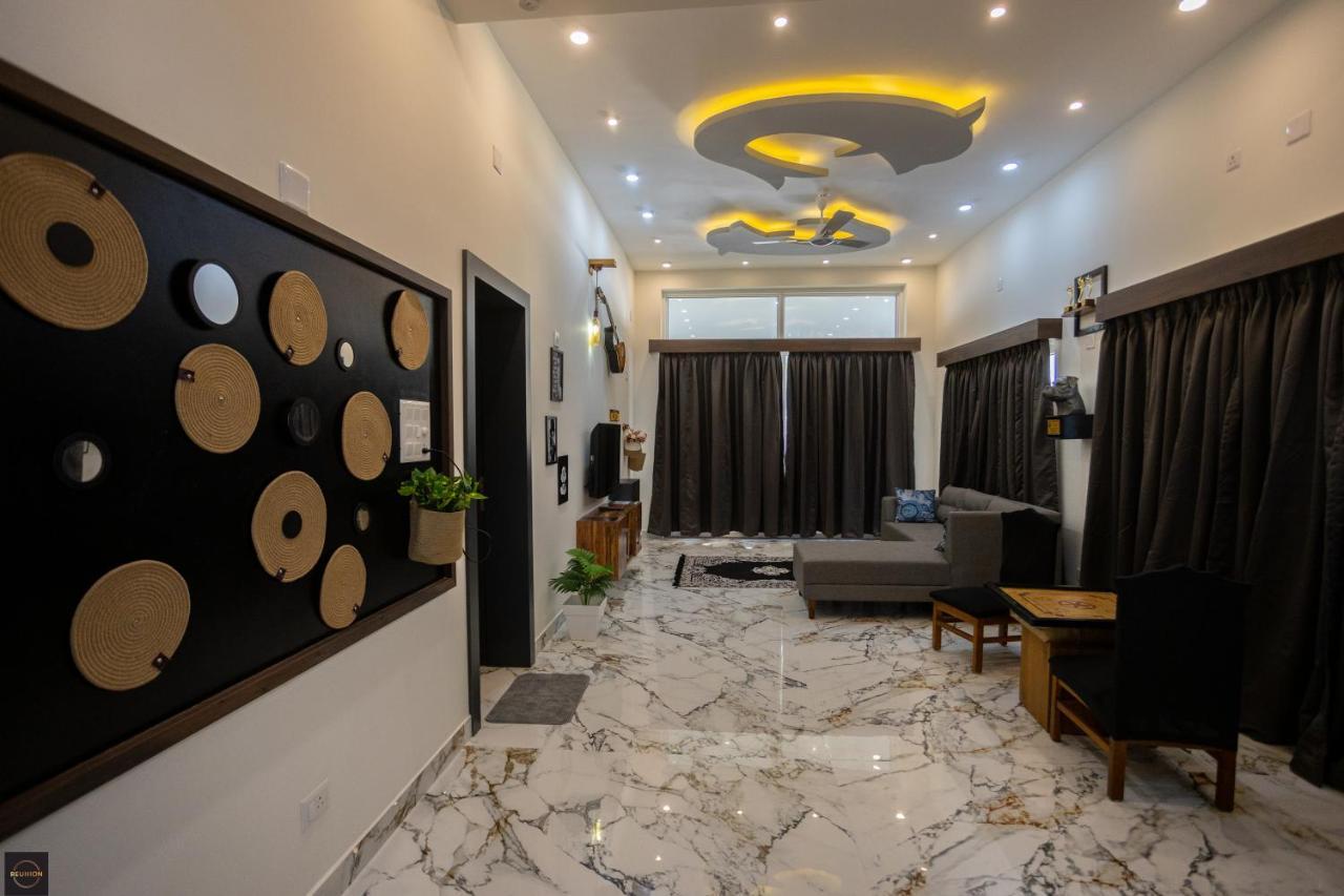 Reunion Ocean Manor - Beach House Udupi Bagian luar foto