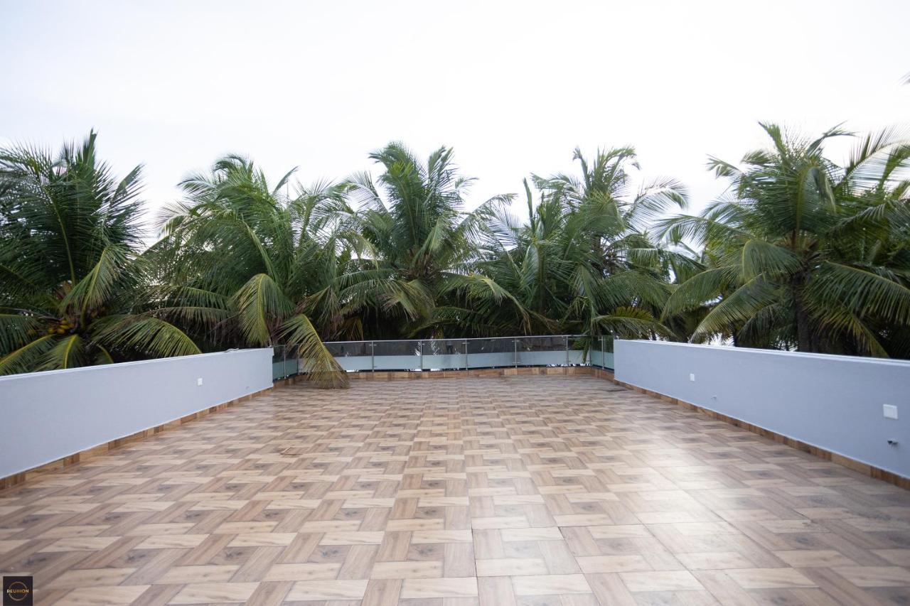 Reunion Ocean Manor - Beach House Udupi Bagian luar foto