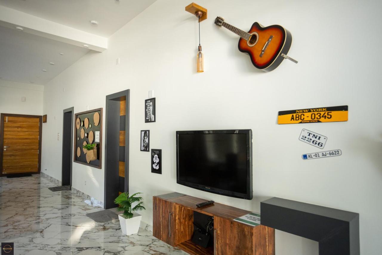 Reunion Ocean Manor - Beach House Udupi Bagian luar foto