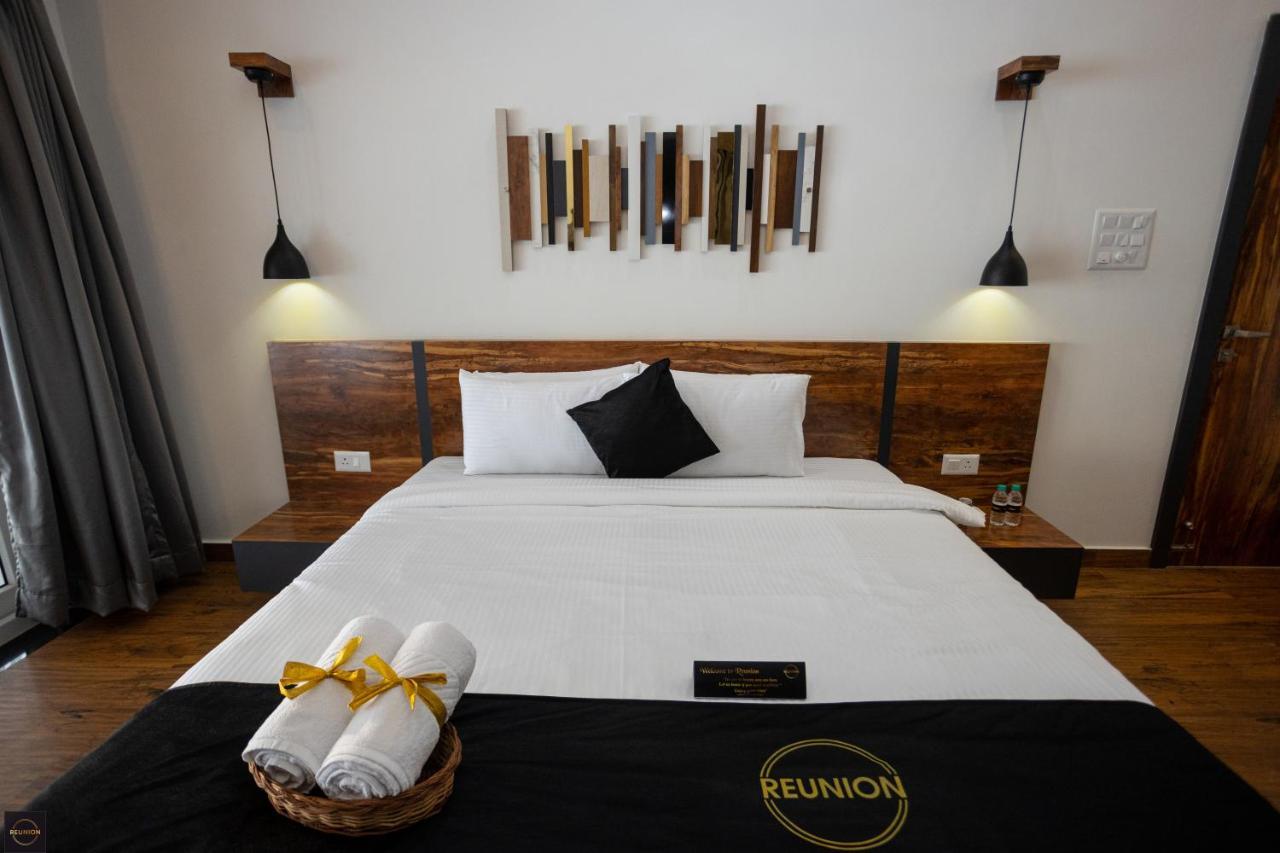 Reunion Ocean Manor - Beach House Udupi Bagian luar foto