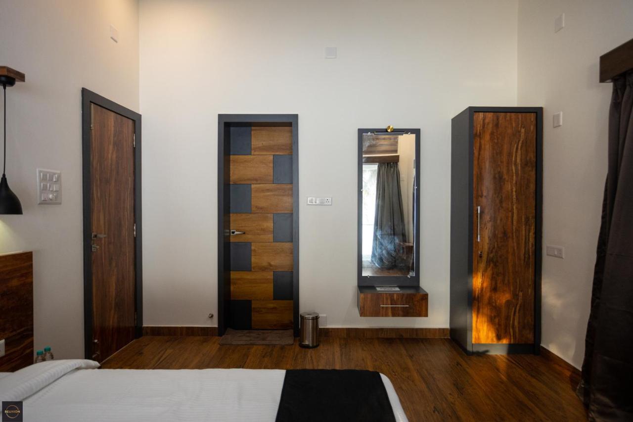 Reunion Ocean Manor - Beach House Udupi Bagian luar foto