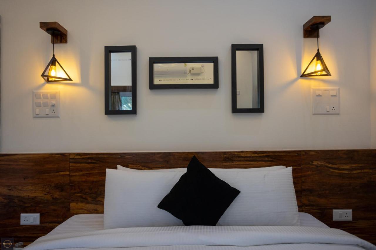 Reunion Ocean Manor - Beach House Udupi Bagian luar foto